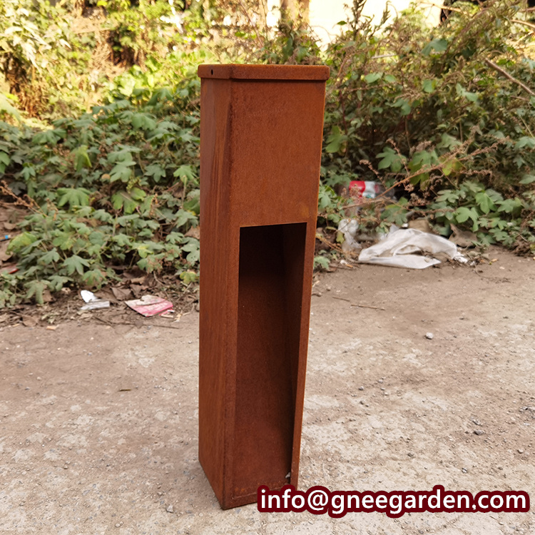 Customized Outdoor Garden Laser Cutting Light Box Corten Steel Luminous Lamp Post