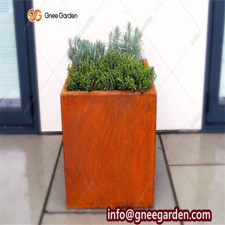 Custom Outdoor Flower Pot Planters Large Metal Big Garden Box Planters Corten Steel Garden Edging