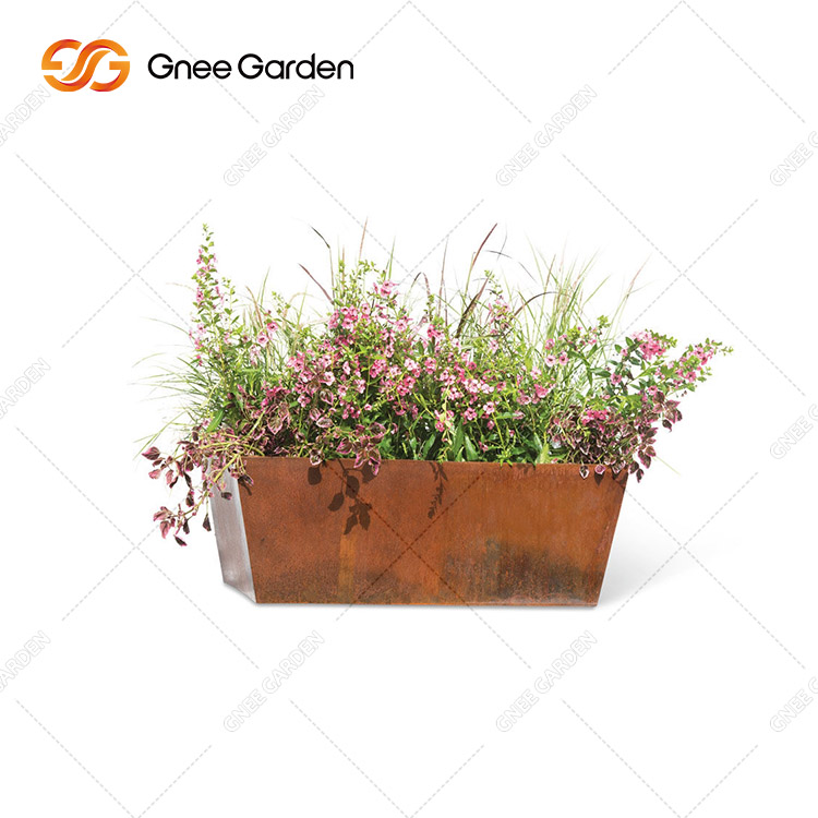 Decorative Garden Planter Metal Pot