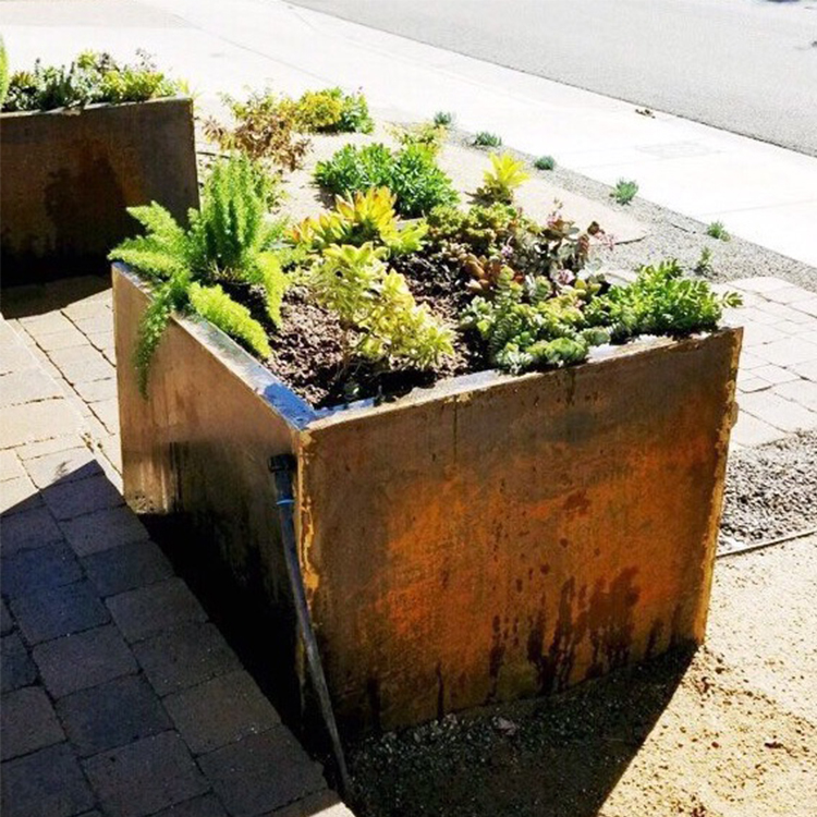 Rust-resistant Garden Boxes